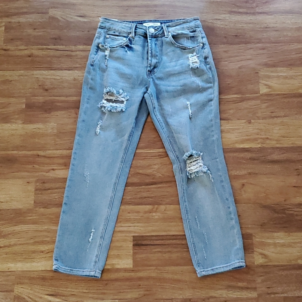 Almost Famous Size 7 Cropped Straight Leg Jeans Mom Jeans!!!